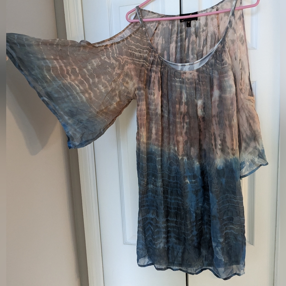 Akiko Cold Shoulder Dress with belt size L Silk blue and pink/ tan